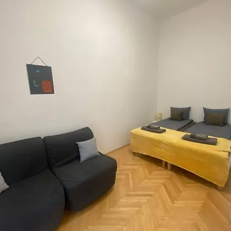 Dob 49 Renovated * Budapest
